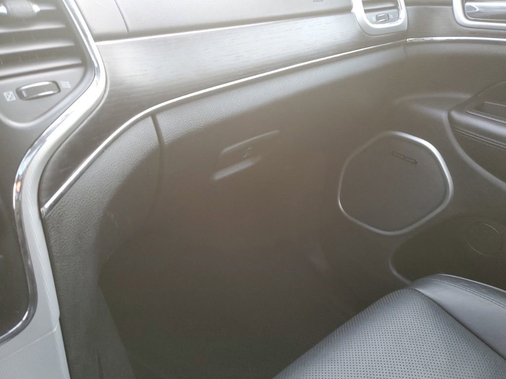 Used 2018 Jeep Grand Cherokee Summit image 19