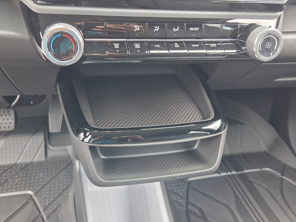 New 2027 Chevrolet Bolt LT w/ LPO, All-Weather Package FWD image 17