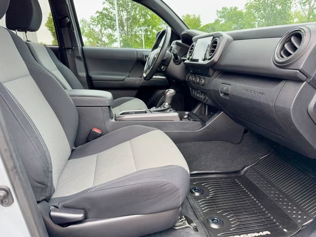 Used 2020 Toyota Tacoma TRD Off-Road AWD/4WD image 8