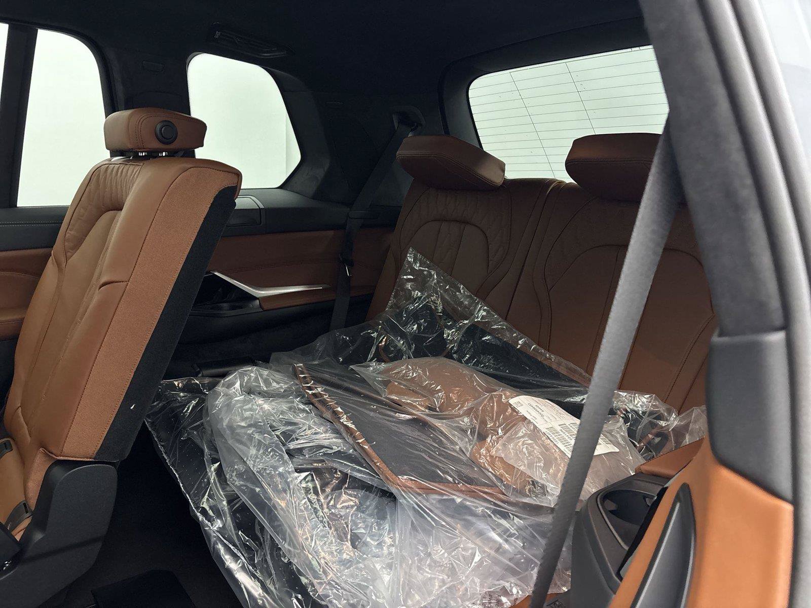 New 2027 BMW X7 M60i AWD/4WD image 30