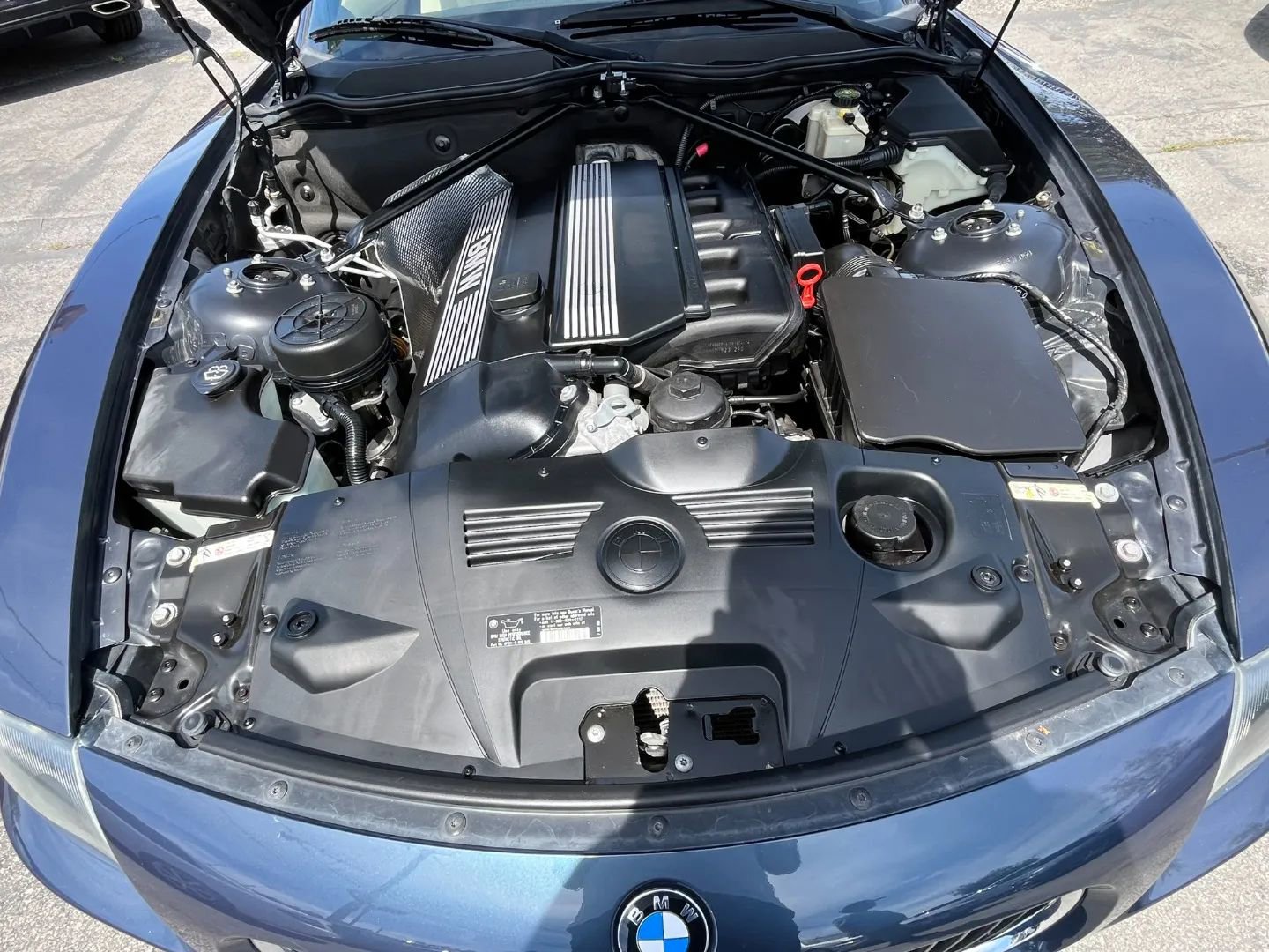Used 2005 BMW Z4 2.5i image 18