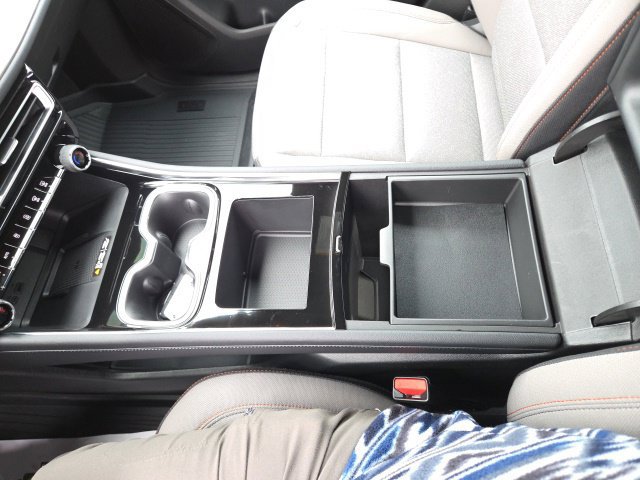New 2027 Chevrolet Traverse LT w/ LPO, Floor Liner Package AWD/4WD image 62