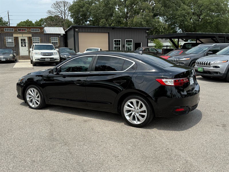 Used 2017 Acura ILX image 5