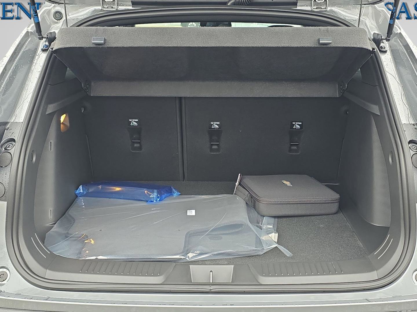 New 2026 Chevrolet Trax RS w/ Sunroof Package image 32