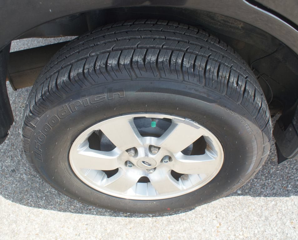 Used 2011 Ford Escape Limited FWD image 17