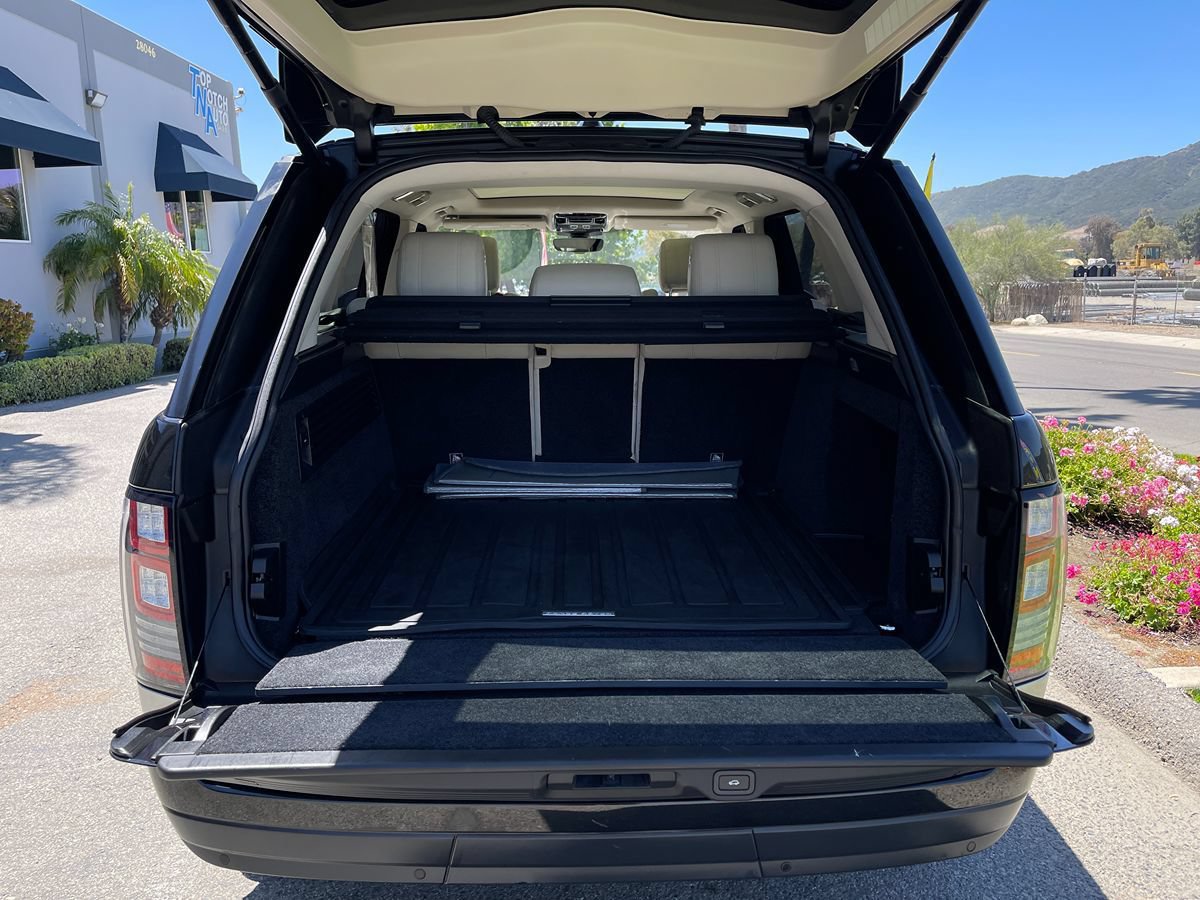 Used 2017 Land Rover Range Rover HSE AWD/4WD image 11