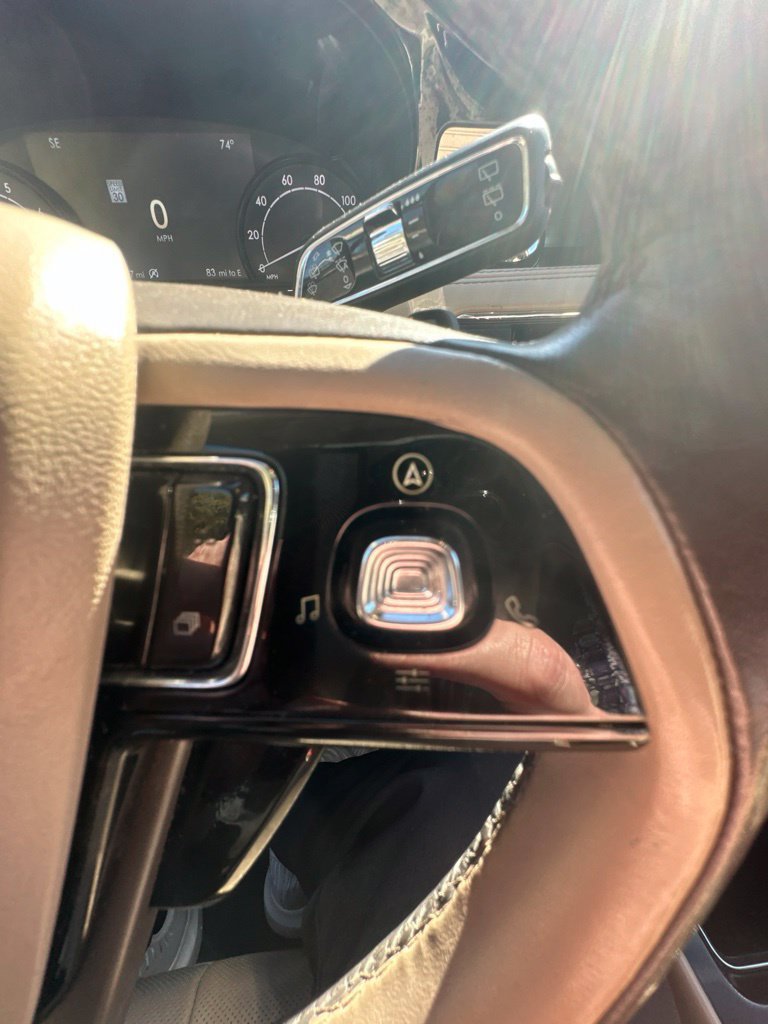 Used 2021 Lincoln Corsair FWD w/ Premium Package image 25
