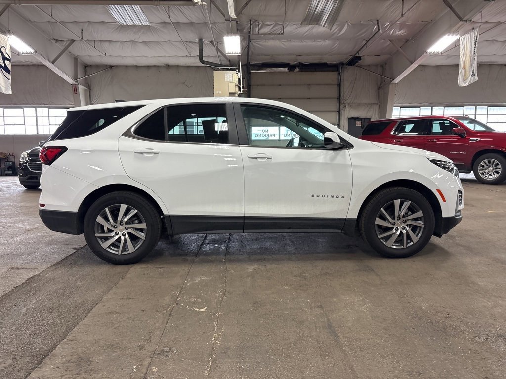 Certified 2024 Chevrolet Equinox LT w/ LPO, Floor Liner Package image 2