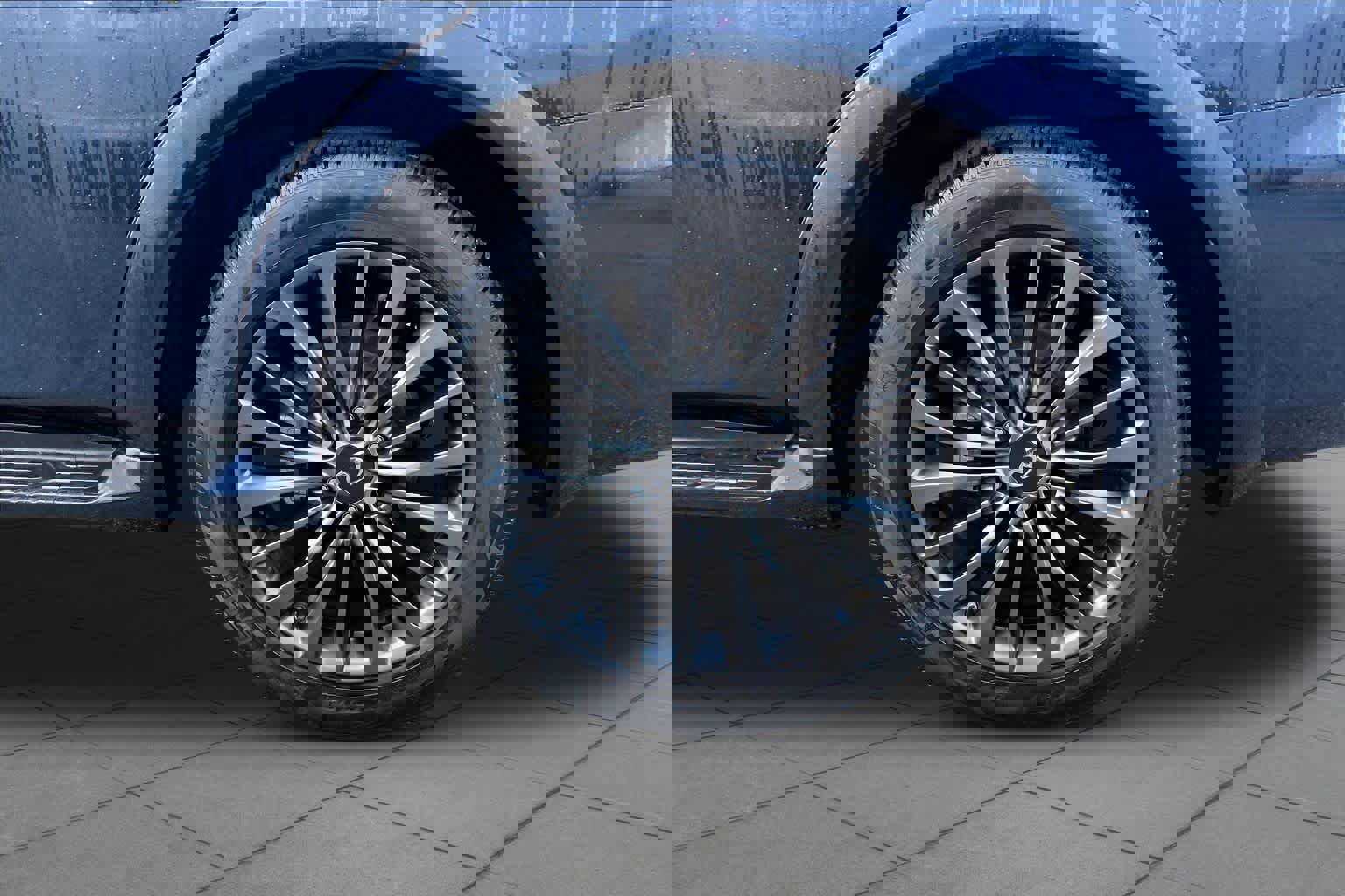 Used 2023 INFINITI QX80 Premium Select w/ Cargo Package image 11