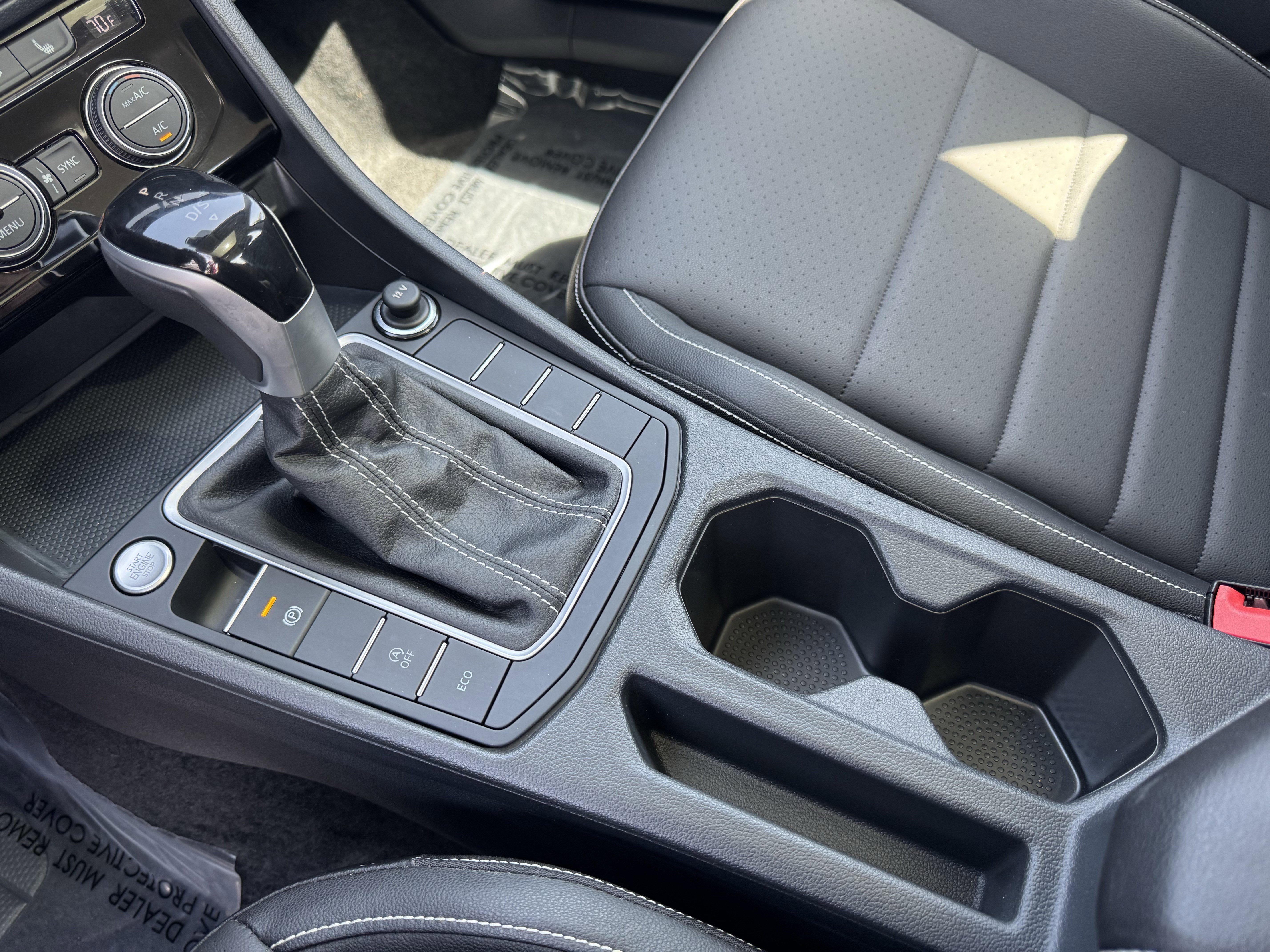 Used 2024 Volkswagen Jetta SE FWD image 30