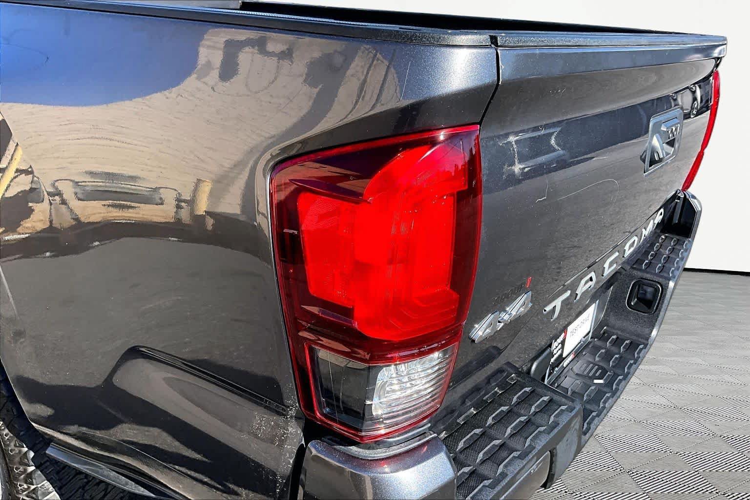 Used 2019 Toyota Tacoma SR w/ SR Convenience Package AWD/4WD image 26
