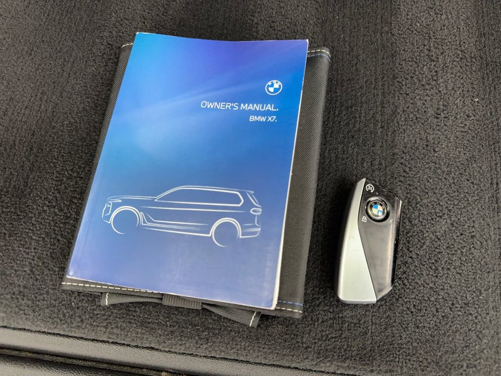 Used 2023 BMW X7 xDrive40i image 86