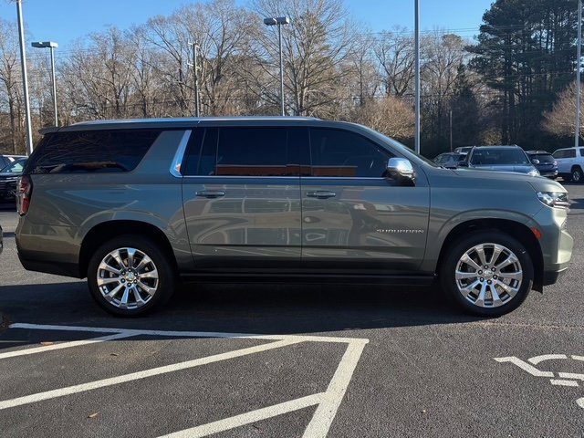 Used 2024 Chevrolet Suburban Premier w/ Advanced Technology Package image 4