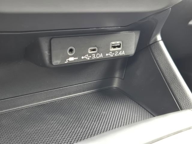 Certified 2025 Subaru Crosstrek 2.0i Premium image 18