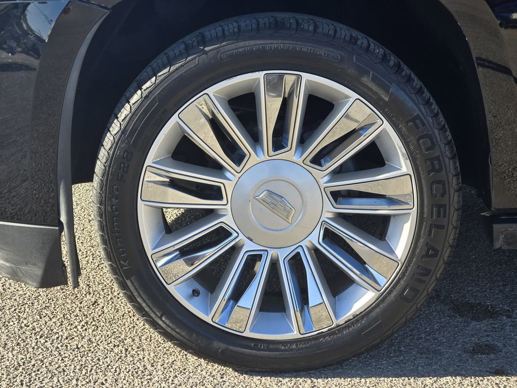 Used 2018 Cadillac Escalade ESV Platinum image 11