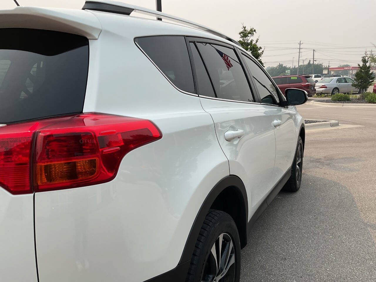 Used 2015 Toyota RAV4 Limited w/ Technology Package AWD/4WD image 8