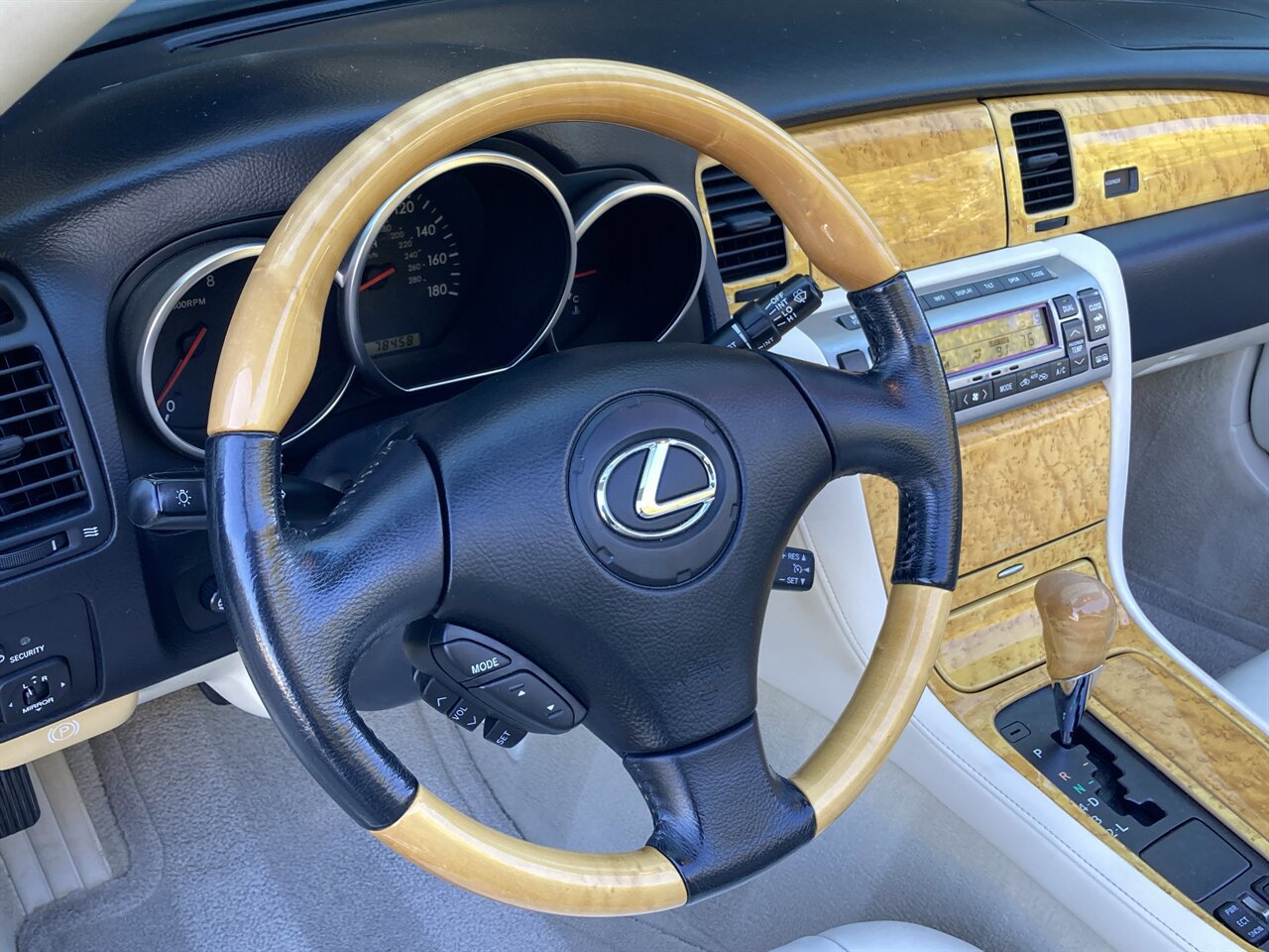 Used 2005 Lexus SC 430 Convertible image 20