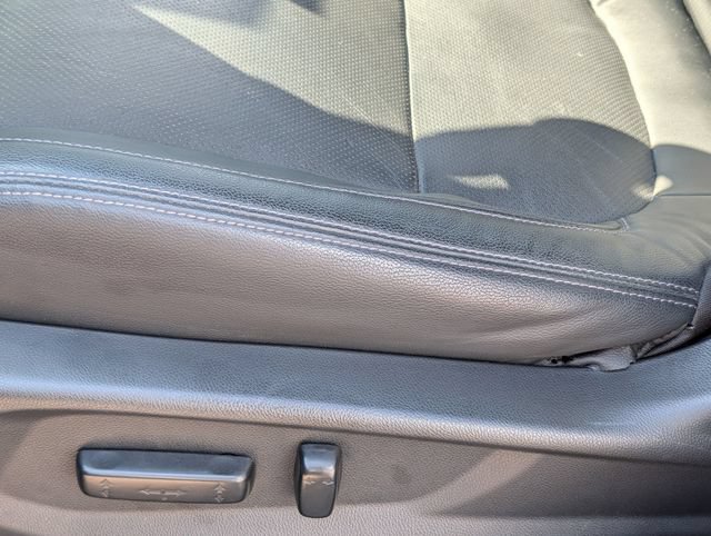 Used 2018 Honda Clarity Touring image 11