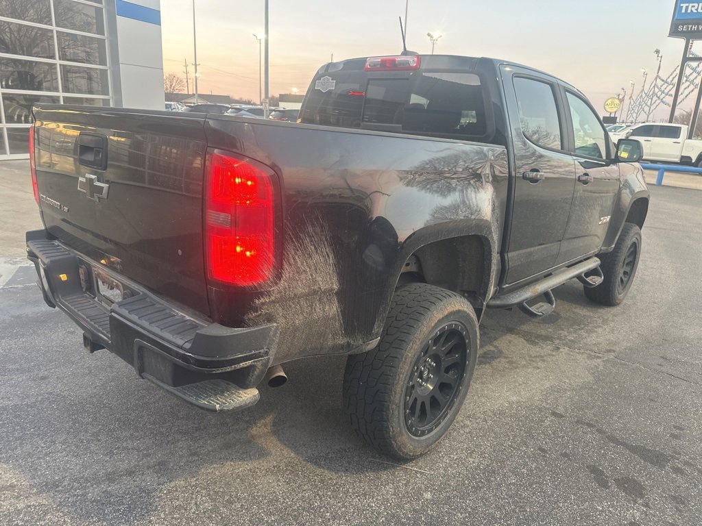 Used 2017 Chevrolet Colorado Z71 w/ Z71 Midnight Edition image 4