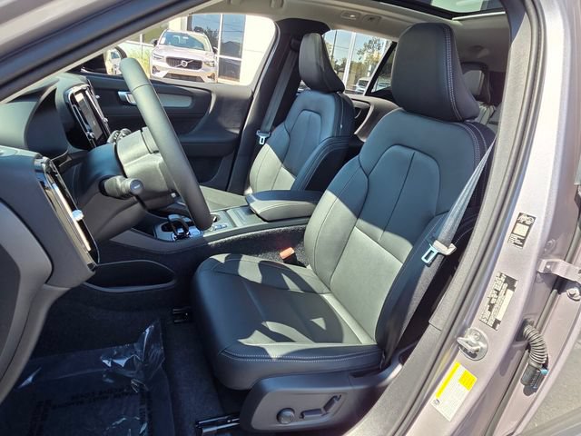 New 2026 Volvo XC40 B5 Core w/ Protection Package Premier AWD/4WD image 8