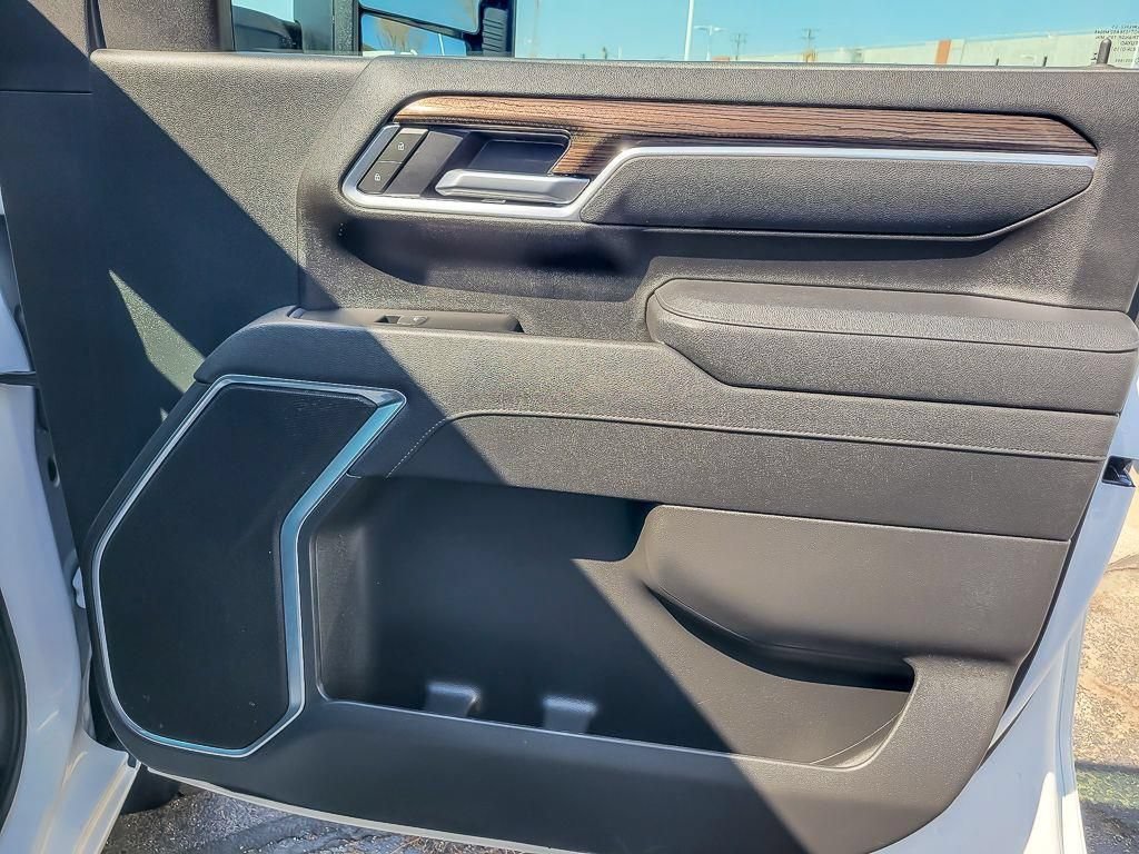 Certified 2025 Chevrolet Silverado 2500 LT w/ Convenience Package AWD/4WD image 23