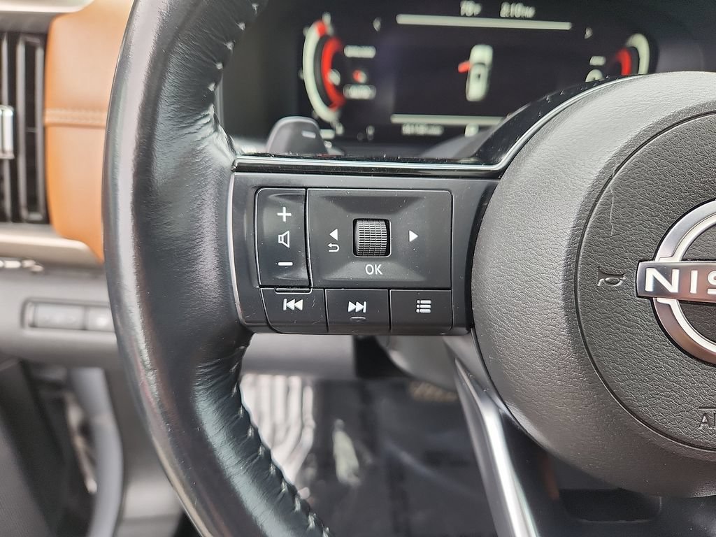 Used 2023 Nissan Pathfinder Platinum AWD/4WD image 23