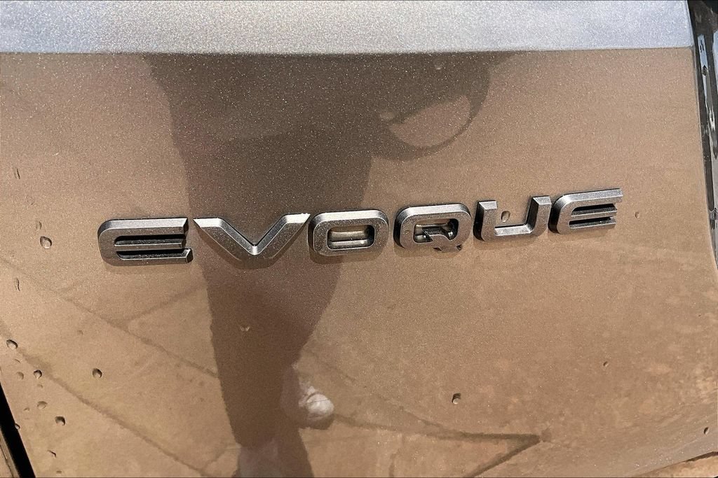 Used 2023 Land Rover Range Rover Evoque R-Dynamic SE AWD/4WD image 31