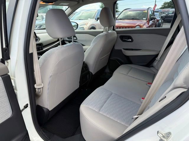 Used 2023 Nissan Rogue SV FWD image 23