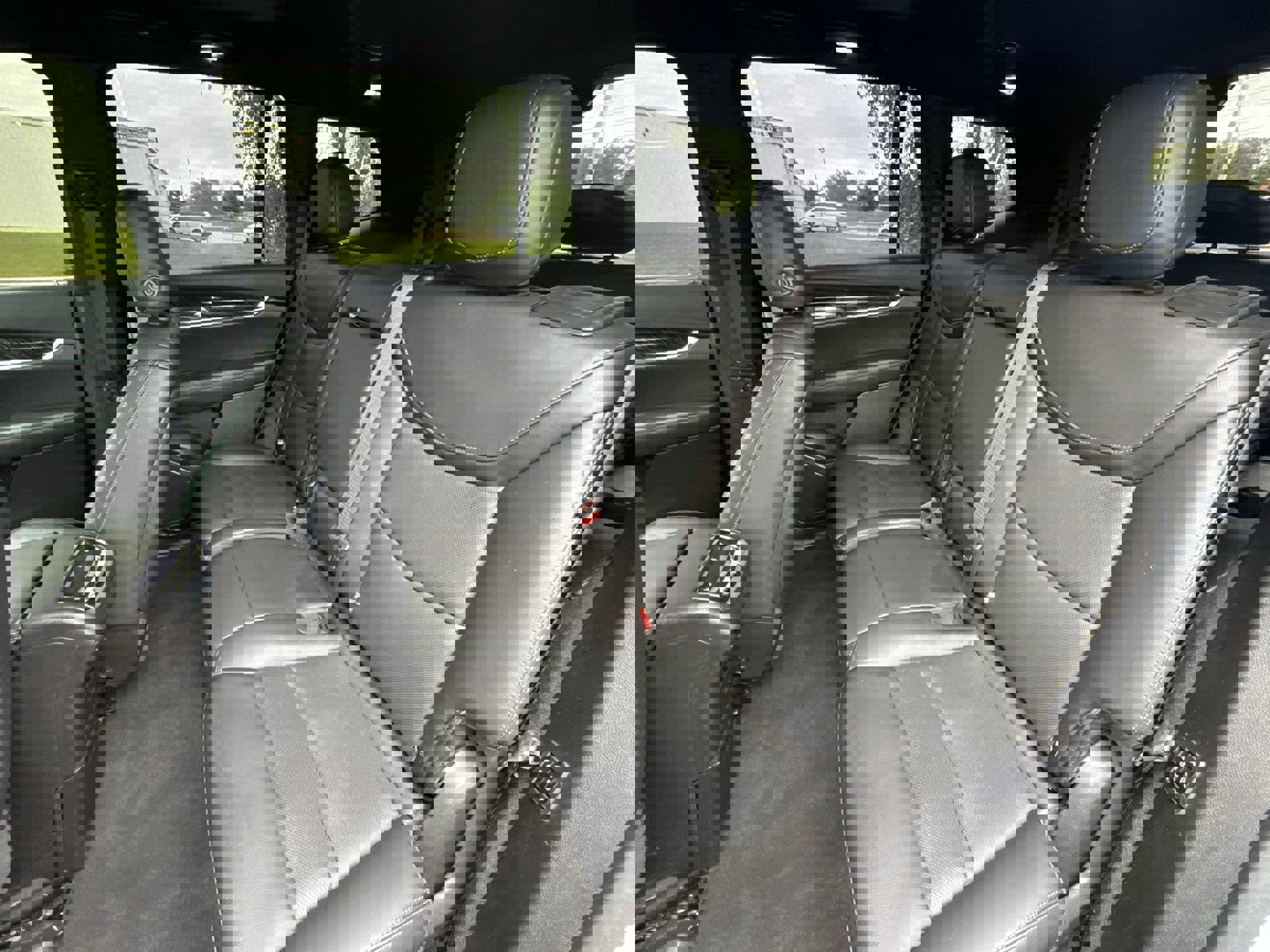 Certified 2023 Cadillac XT6 Premium Luxury FWD image 22