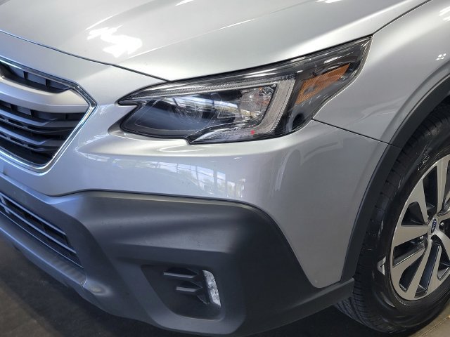 Used 2022 Subaru Outback Premium AWD/4WD image 8