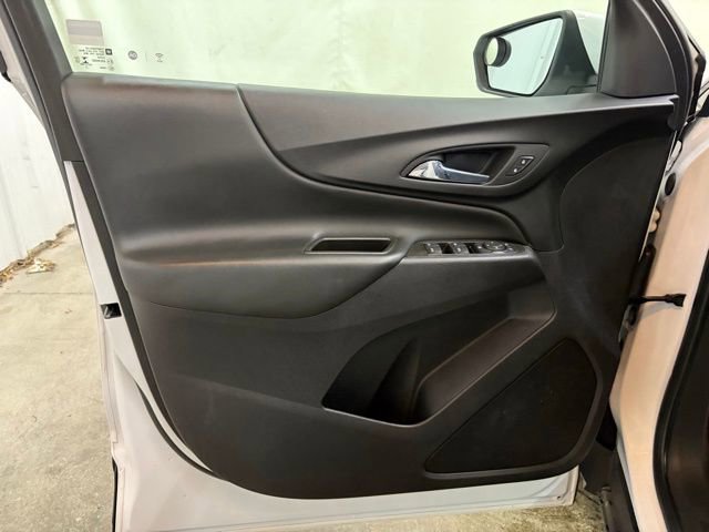 Used 2022 Chevrolet Equinox LT image 38