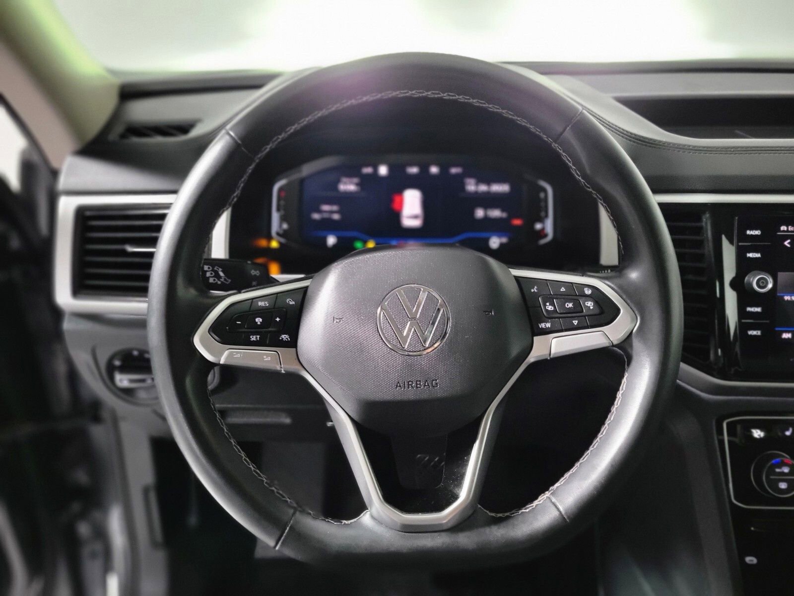 Used 2021 Volkswagen Atlas SEL Premium image 15