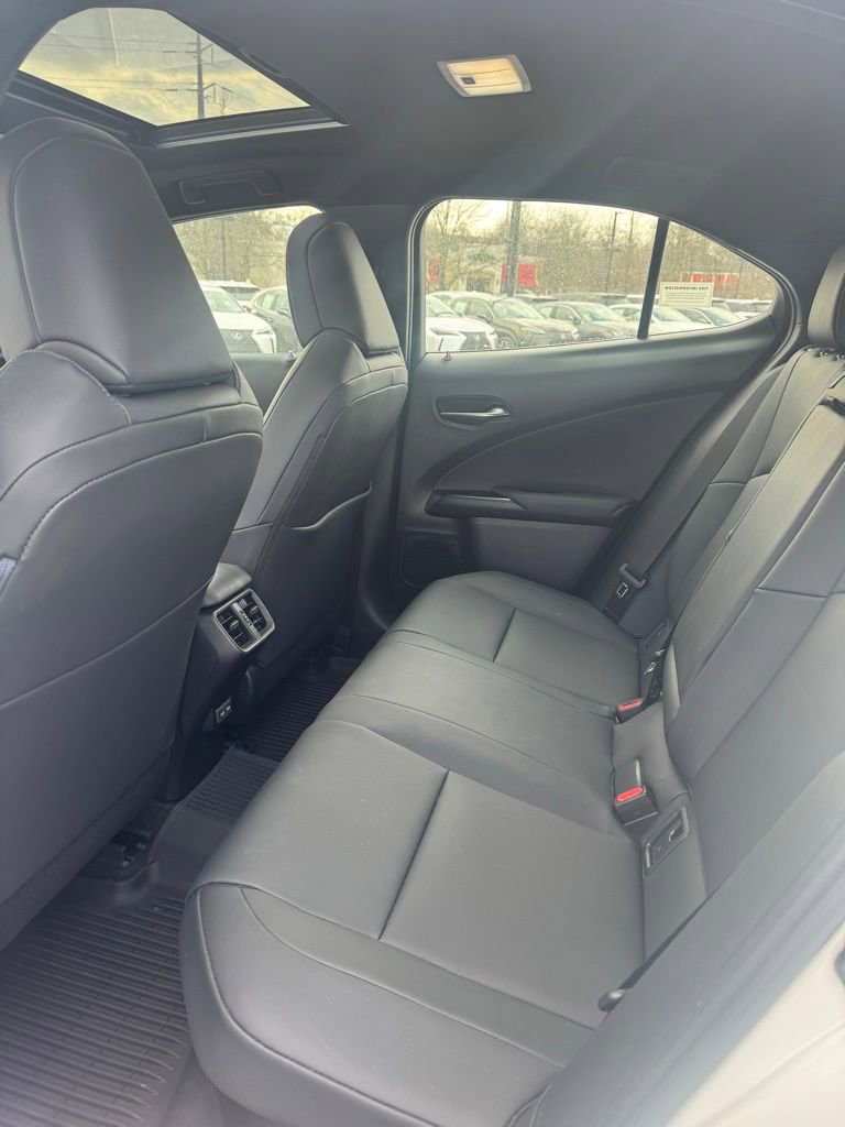 Certified 2024 Lexus UX 250h 250h Premium image 9