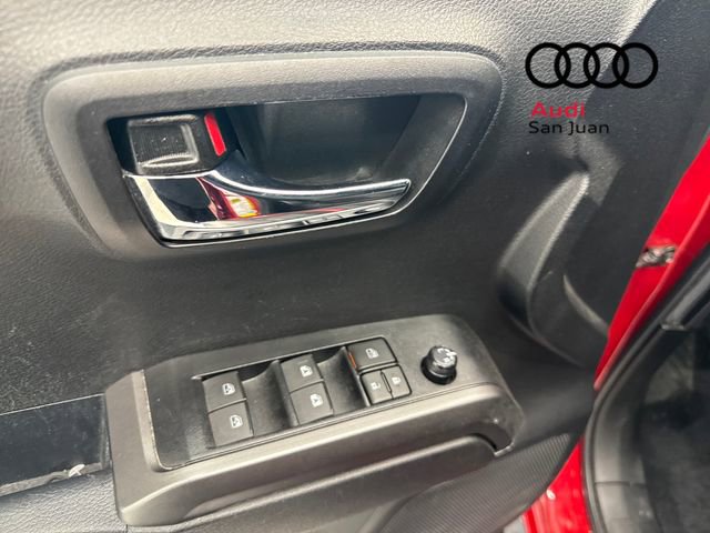 Used 2023 Toyota Tacoma TRD Off-Road image 33