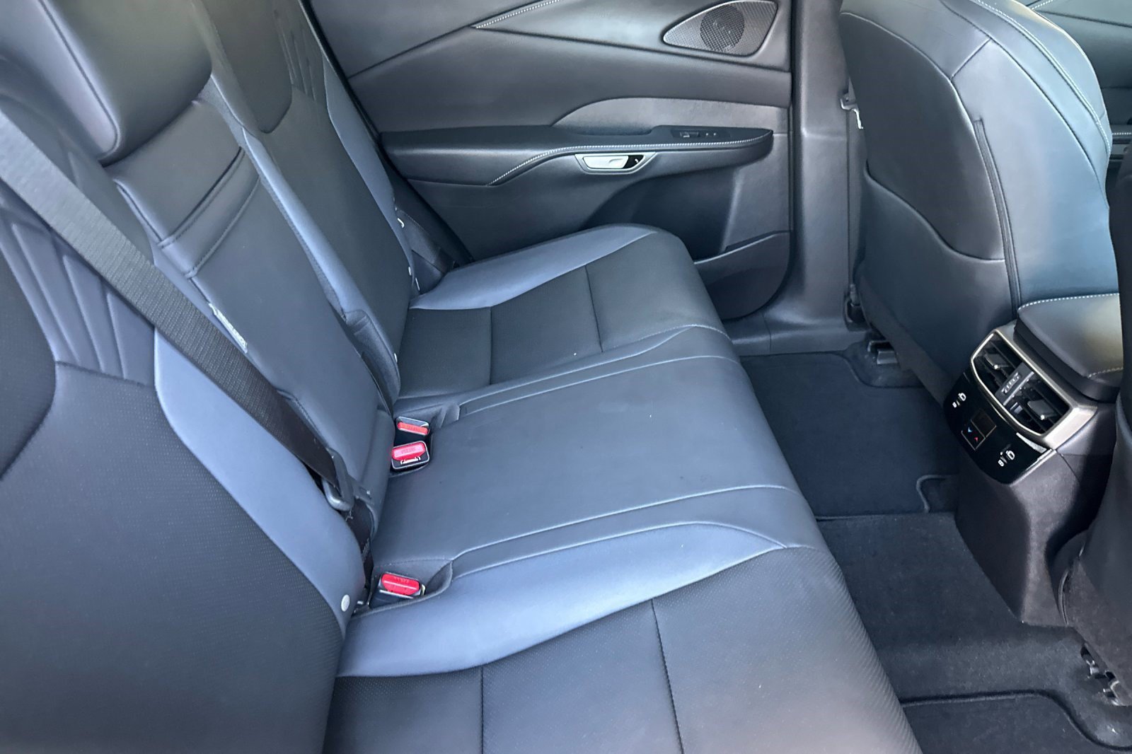 Used 2025 Lexus RX 350 FWD w/ Accessory Package image 28