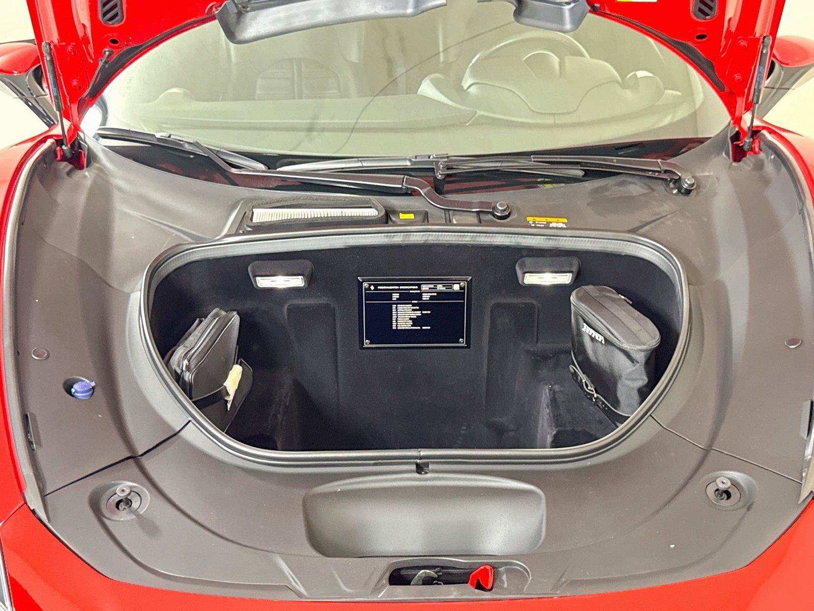 Used 2021 Ferrari F8 Tributo RWD image 31