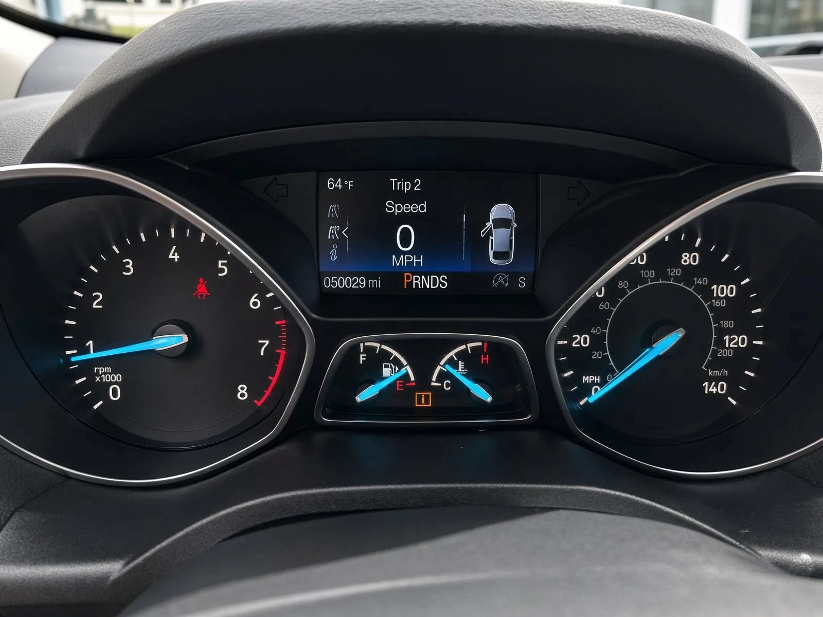 Used 2018 Ford Escape Titanium w/ Ford Safe & Smart Package AWD/4WD image 8