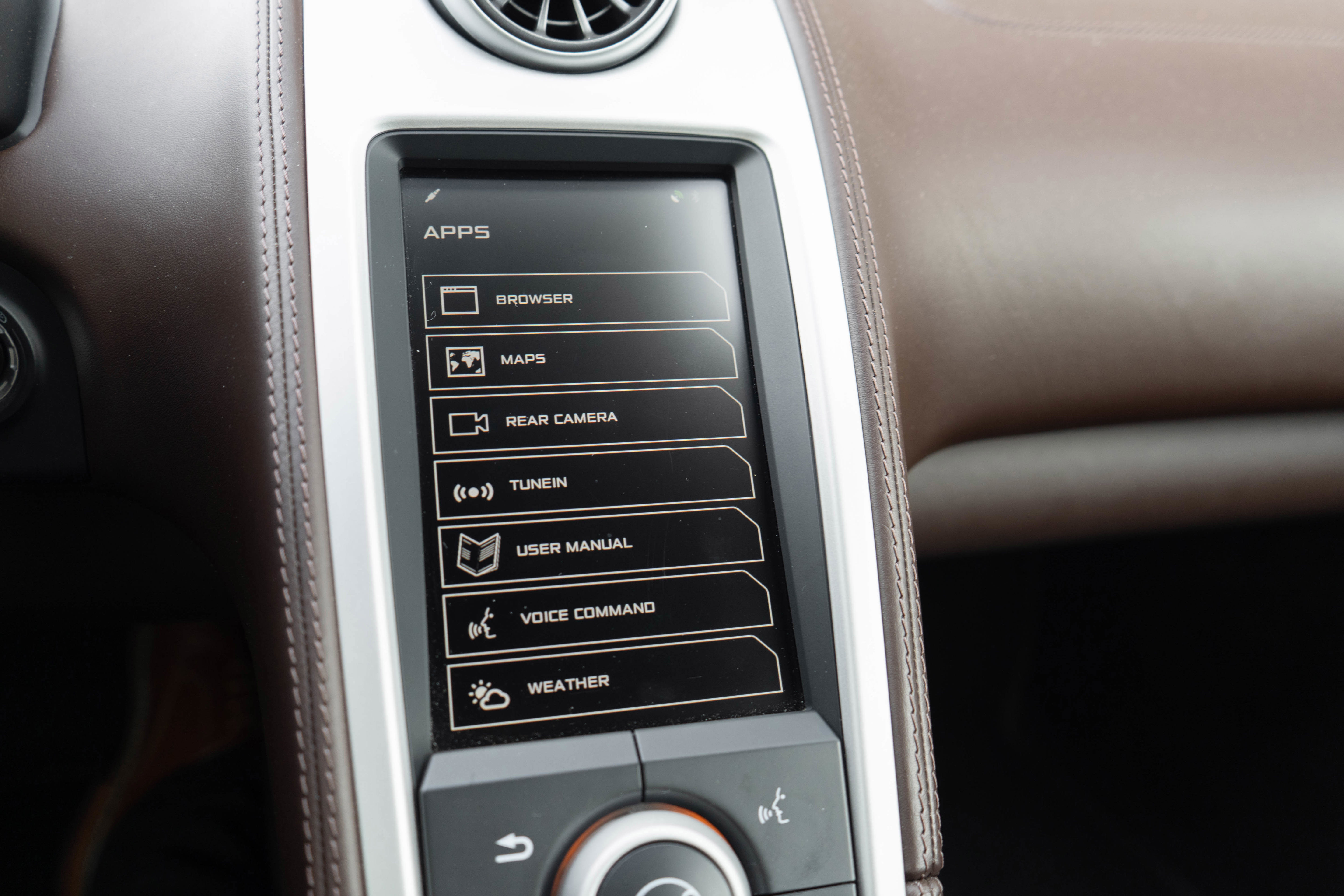 Used 2015 McLaren 650S Spider image 23