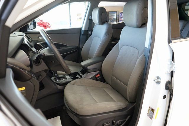 Used 2017 Hyundai Santa Fe Sport image 2