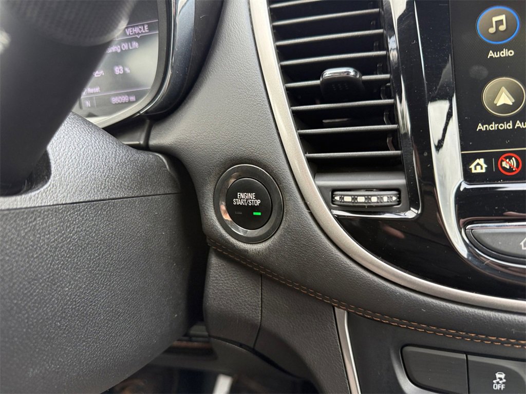 Used 2019 Chevrolet Trax LT w/ LT Convenience Package image 29