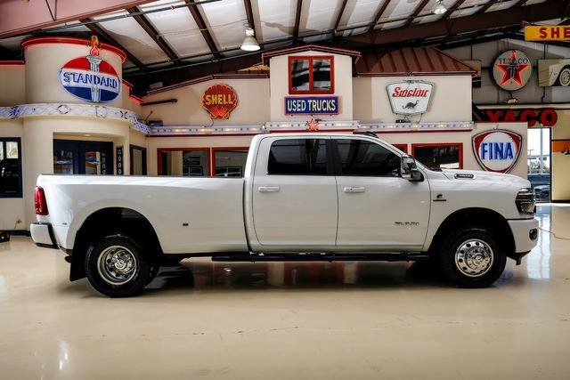 Used 2026 RAM 3500 Laramie AWD/4WD image 10