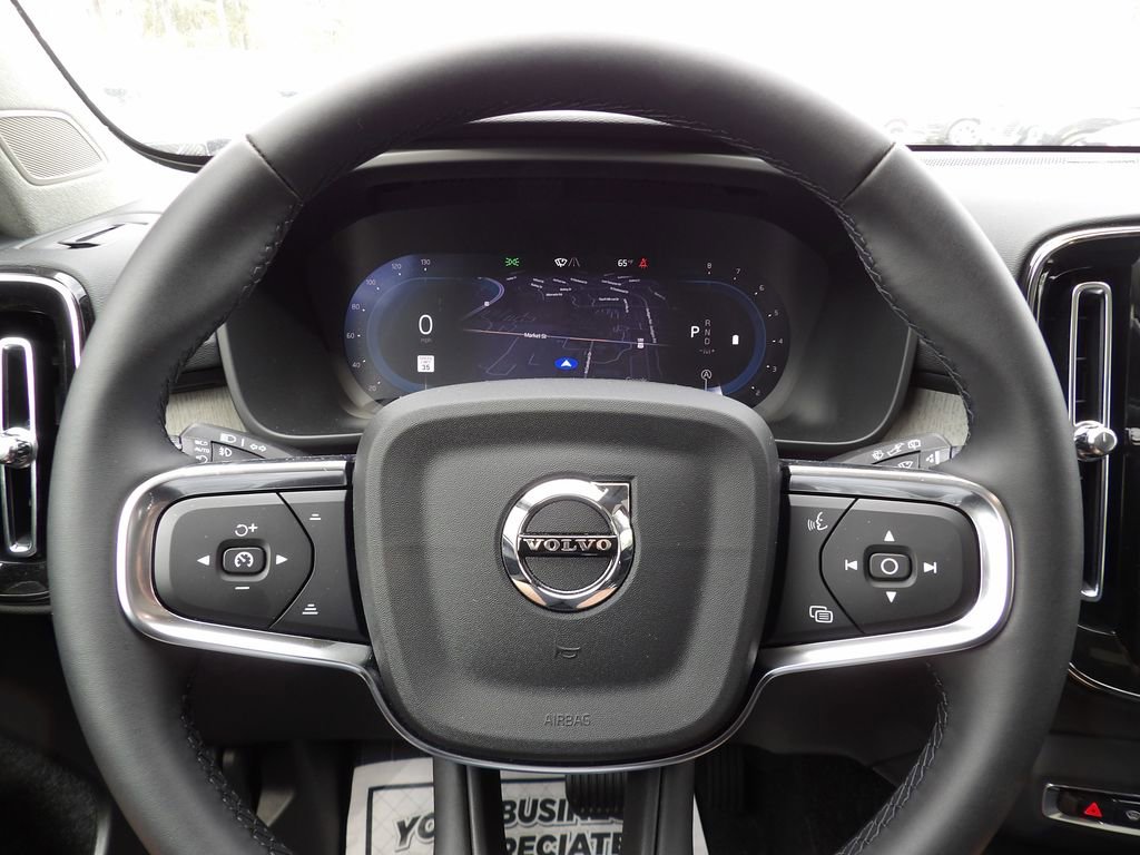 New 2025 Volvo XC40 B5 Ultra w/ Climate Package image 16