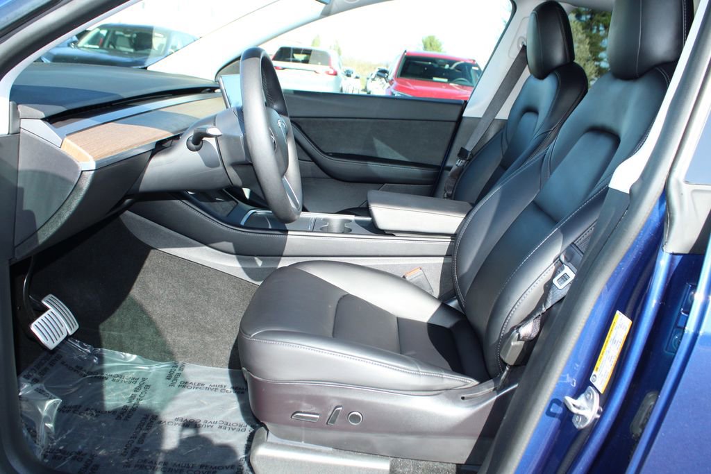 Used 2021 Tesla Model Y Performance image 11