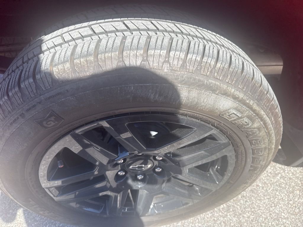 Used 2024 Chevrolet Silverado 1500 Custom image 9