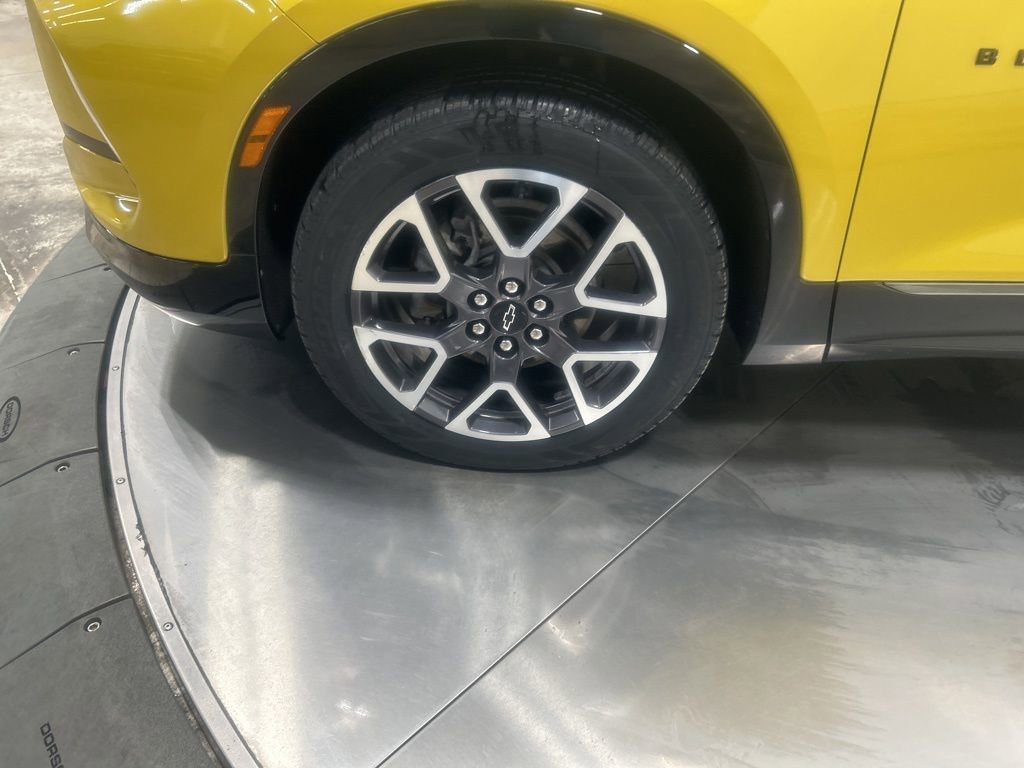 Used 2023 Chevrolet Blazer RS image 35