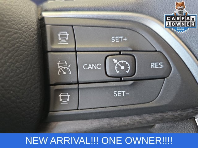 Used 2024 Jeep Grand Cherokee L Limited w/ Black Appearance Package AWD/4WD image 16