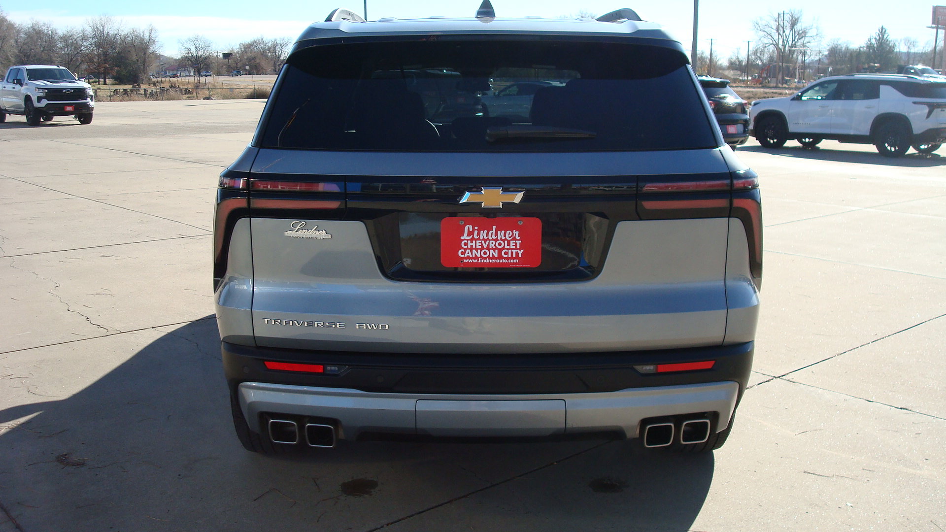 Used 2025 Chevrolet Traverse LT AWD/4WD image 5