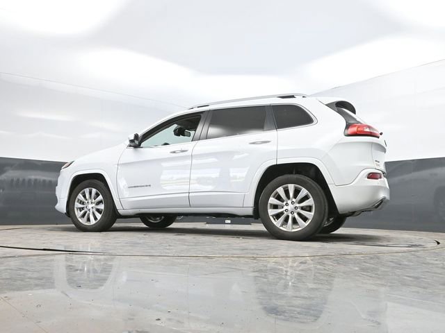 Used 2018 Jeep Cherokee Overland AWD/4WD image 46