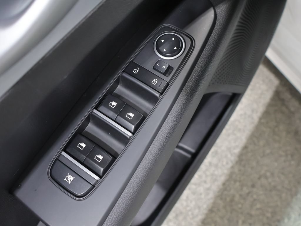Used 2023 Kia Forte LXS FWD image 13