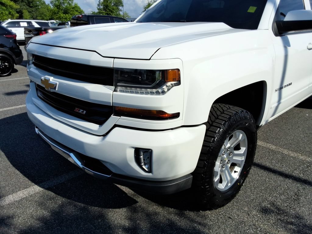 Certified 2017 Chevrolet Silverado 1500 LT w/ All Star Edition AWD/4WD image 9